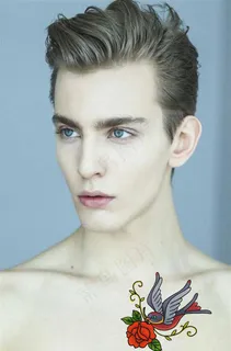 纹身的男人大图