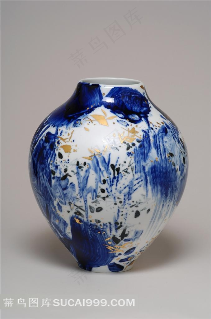 漂亮的水墨花瓶摄影素材