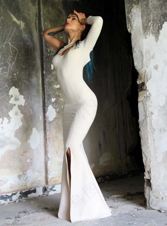 性感身材美女写真图片