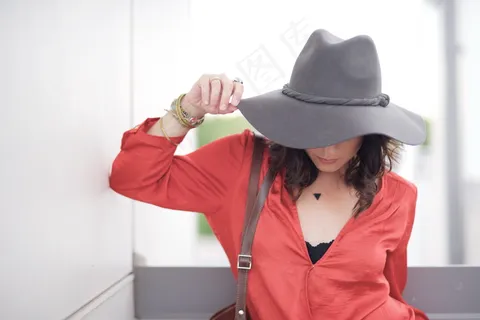 红衣女子图片 红衣女子图片