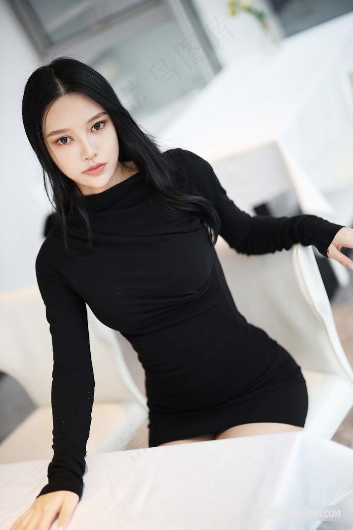 高清性感美女唐琪儿黑色超短裙美女写真图片