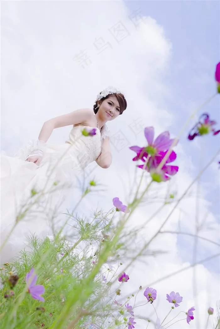 白色婚纱漂亮的新娘美女婷怡素材大图