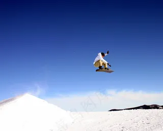 冬季高空滑雪图片