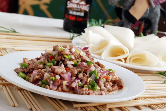 薄饼羊肉新疆菜实拍高清图