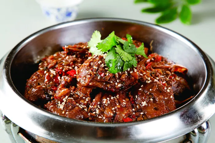 干锅美食焖锅湘菜麻辣香辣纸锅干锅鸭头