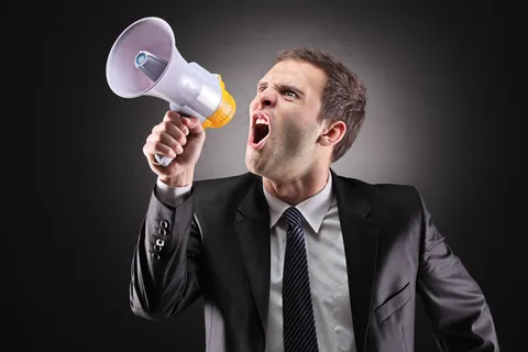 欧美帅哥喇叭高清图片 欧美帅哥喇叭高清图片