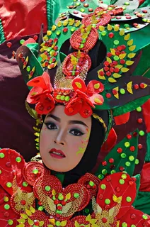 彩妆亚洲美女头像图片 彩妆亚洲美女头像图片