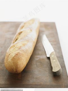 新鲜食材-长条面包和刀