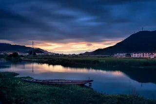 安徽新安江水上风景图片-第1张