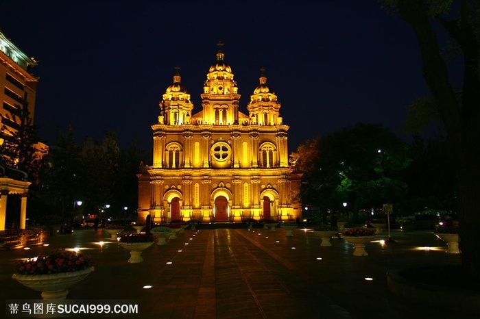 欧洲古典教堂城堡夜景图片