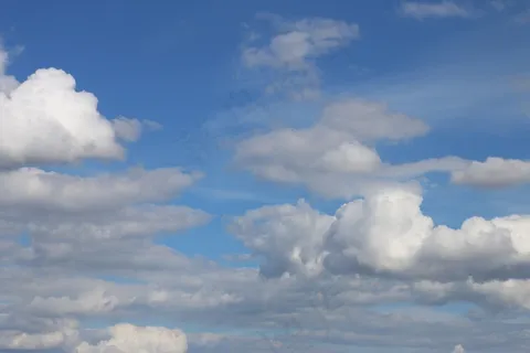 万里晴空白云图片 万里晴空白云图片