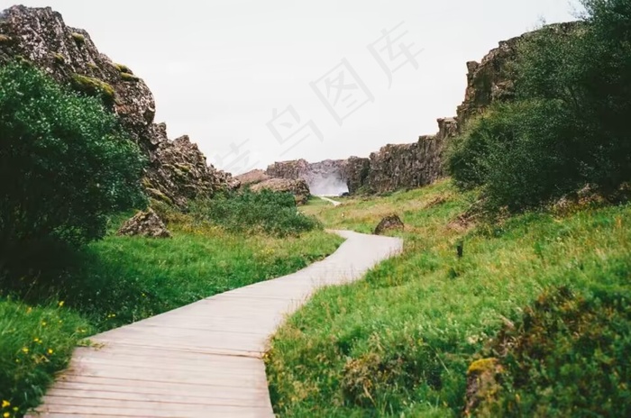 山中的小路图片