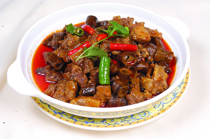 红汤烟笋牛腩