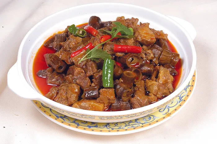 红汤烟笋牛腩