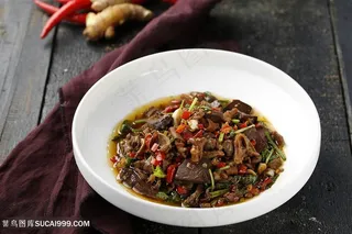 猪血焖鲜鸡杂图片