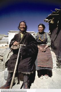 坐着的拉萨老人