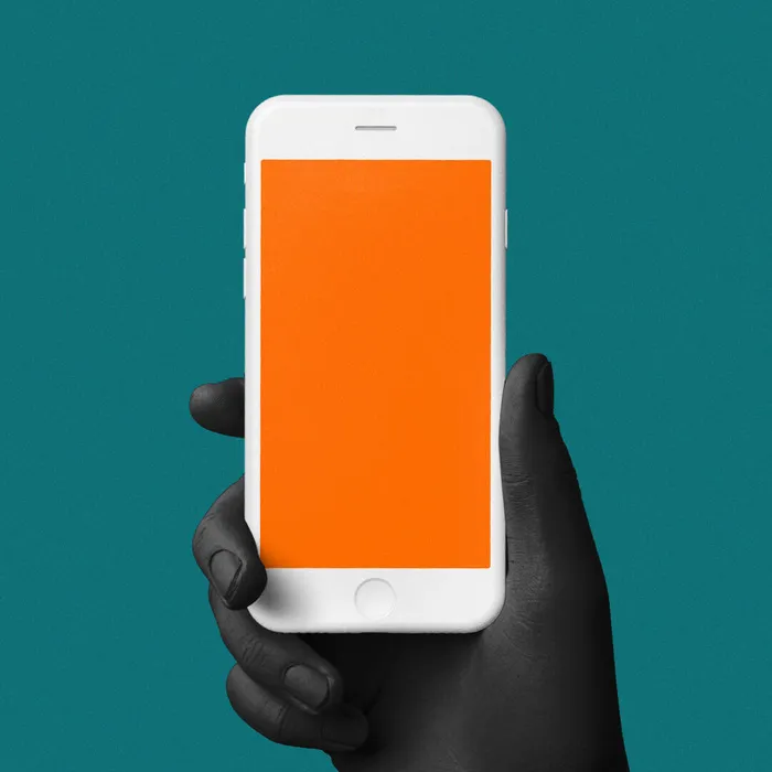 右手手持苹果手机展示样机