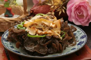 黑木耳爆螺片32元