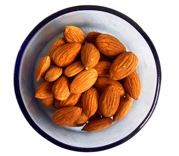 扁口核桃免抠图片