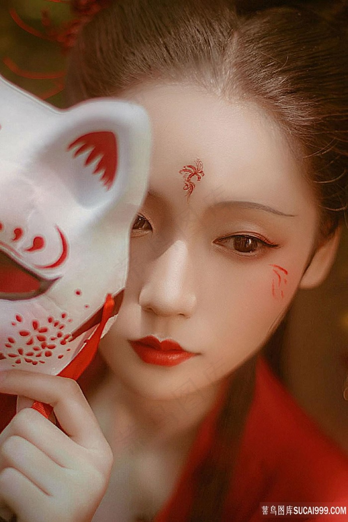 摘下狐狸面具古装汉服美女图片