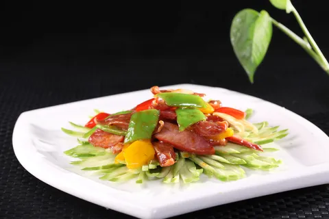 凤尾兰炒腊味 (1)