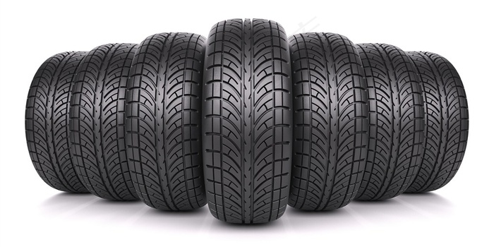 排在一起的轮胎