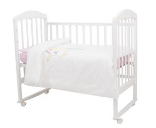 PNG婴儿床婴儿床免抠