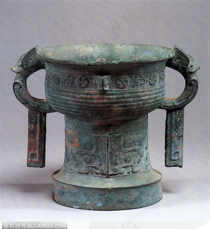 中华传统-绿色的酒杯