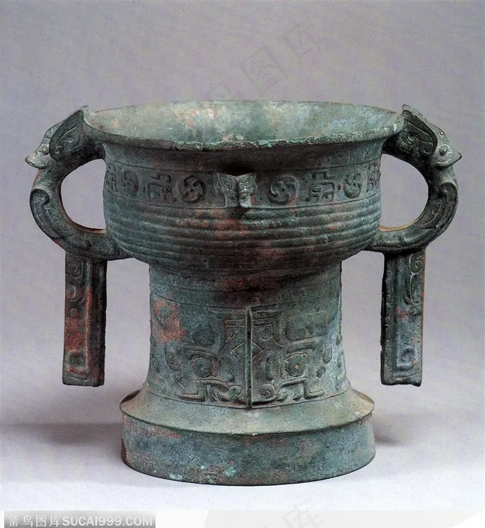 中华传统-绿色的酒杯