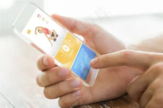 智能手机上的健身应用高清图片