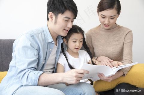 商务男士 小女孩 幸福家庭 温馨家庭 全家福 一家三口 温馨 职业女性