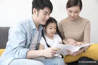 商务男士 小女孩 幸福家庭 温馨家庭 全家福 一家三口 温馨 职业女性