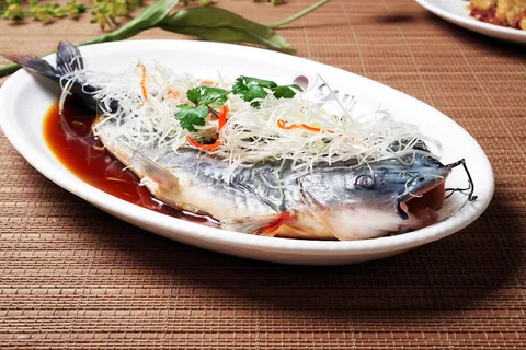 美食清蒸钳鱼