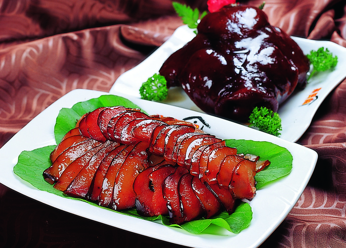 0911LCH-134烟熏猪头肉