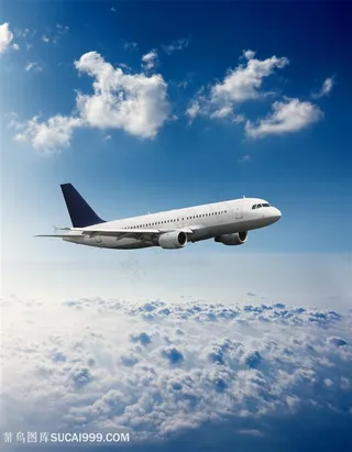 飞翔在天空飞机