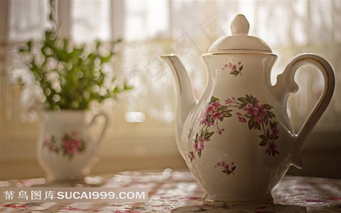 青花瓷茶壶素材