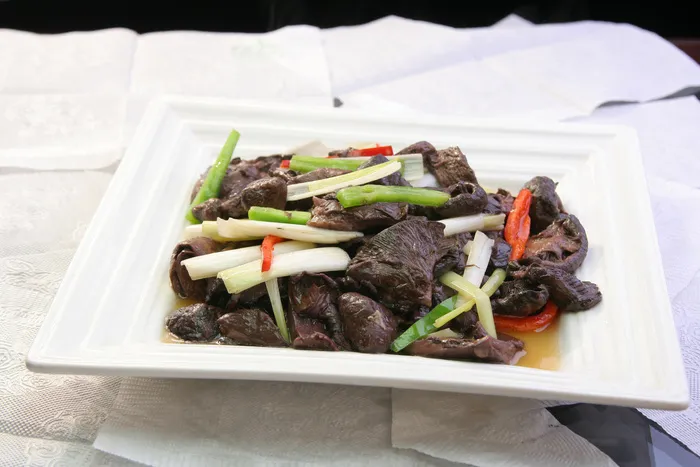 葱烧红菌-汇源涿州新店