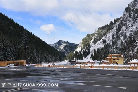 新疆天山大峡谷风景素材
