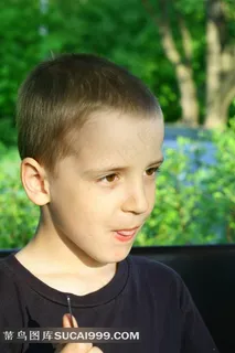 外国可爱小男孩高清图