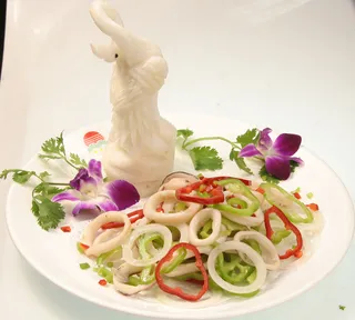 椒盐鱿鱼圈28元