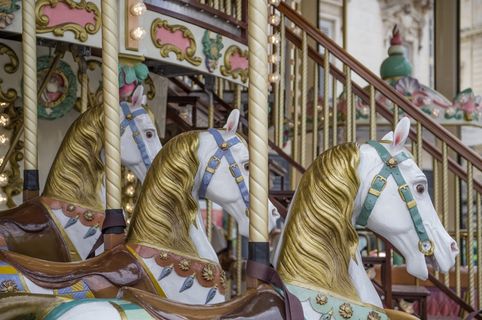 豪华旋转木马局部图片 豪华旋转木马局部图片