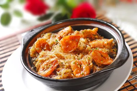 石锅煲类火锅川菜特色菜金蒜粉丝虾煲