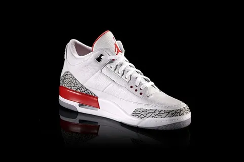 乔丹篮球鞋第三代