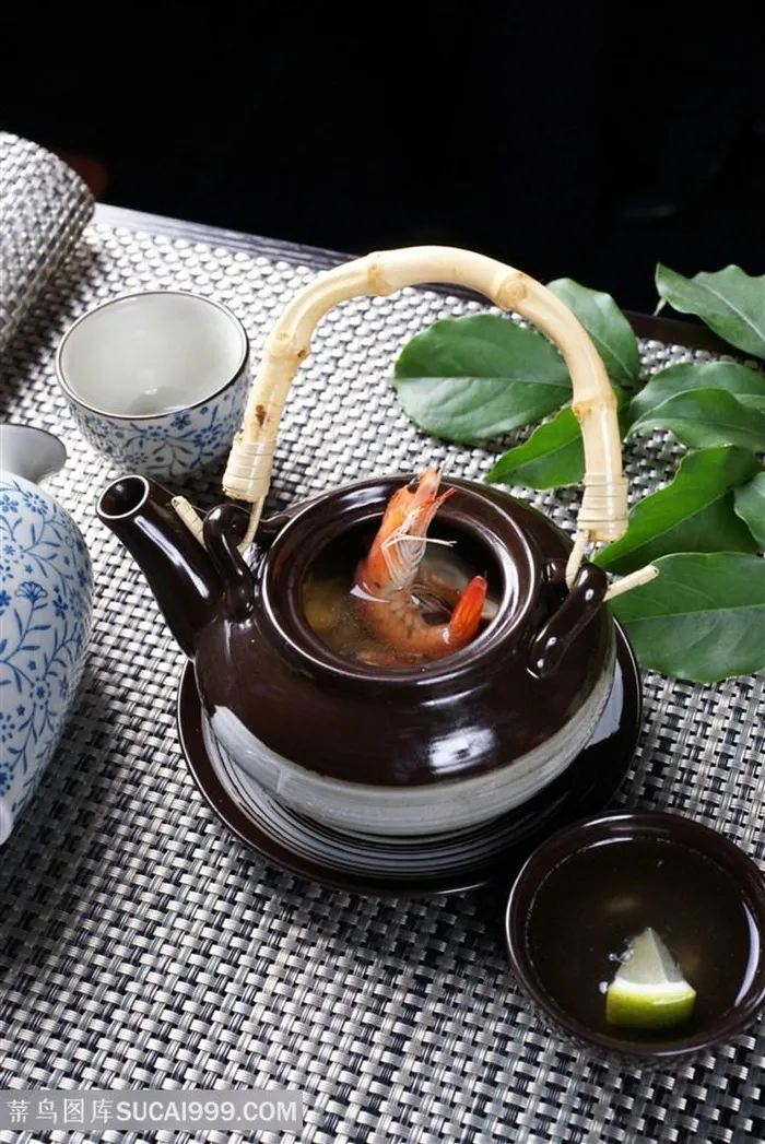 煮物土瓶蒸的美食图片