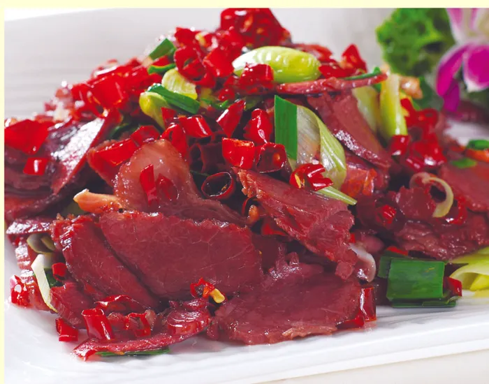 J04-0122  尖椒爆风吹牛肉