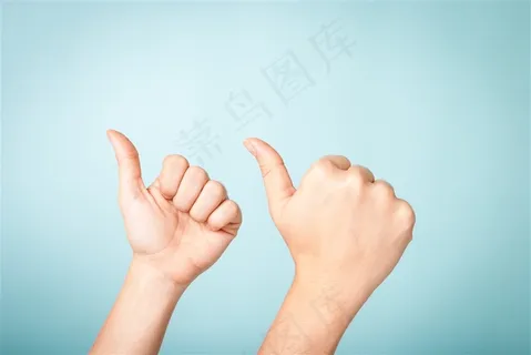 双手竖大拇指 双手竖大拇指