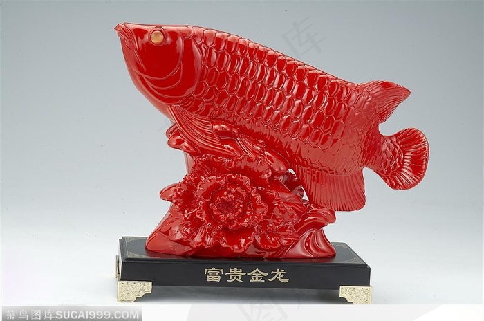 传统工艺品-中国红鱼瓷器