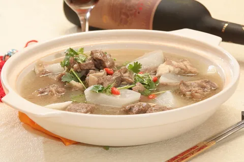 *羊肉炖萝卜