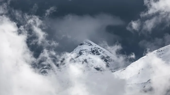 超清雪山壁纸