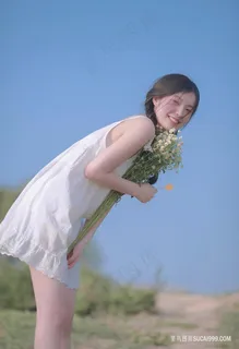 高清怀抱鲜花可爱清纯美女图片 高清怀抱鲜花可爱清纯美女图片